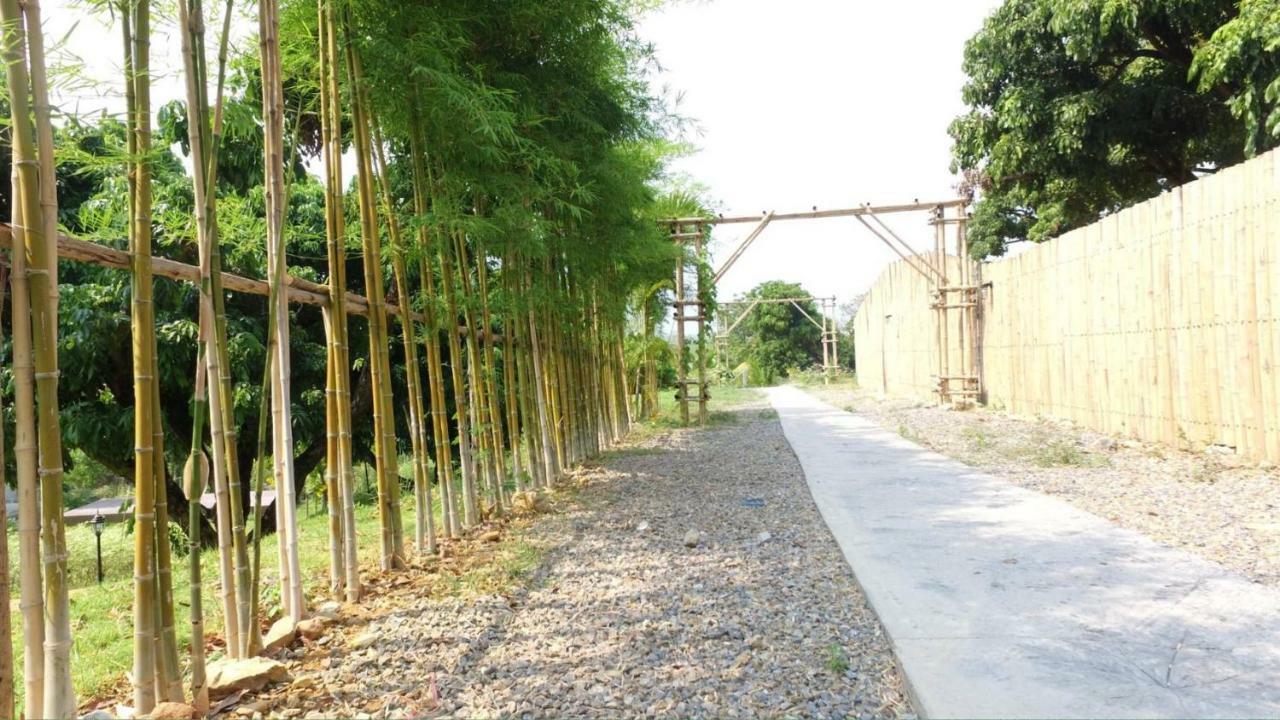 Thanburi Resort Chom Thong Esterno foto